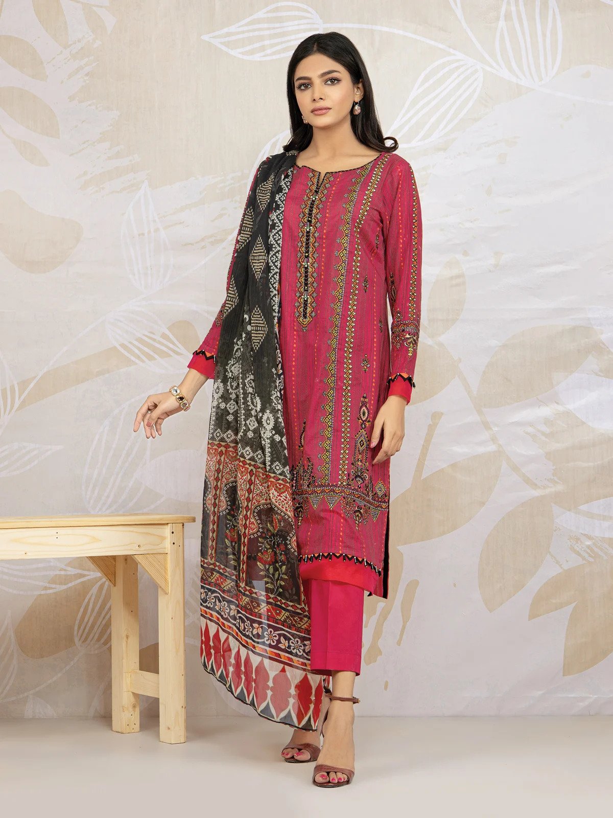 Edenrobe Printed Lawn 3Pc suit with dyed trouser