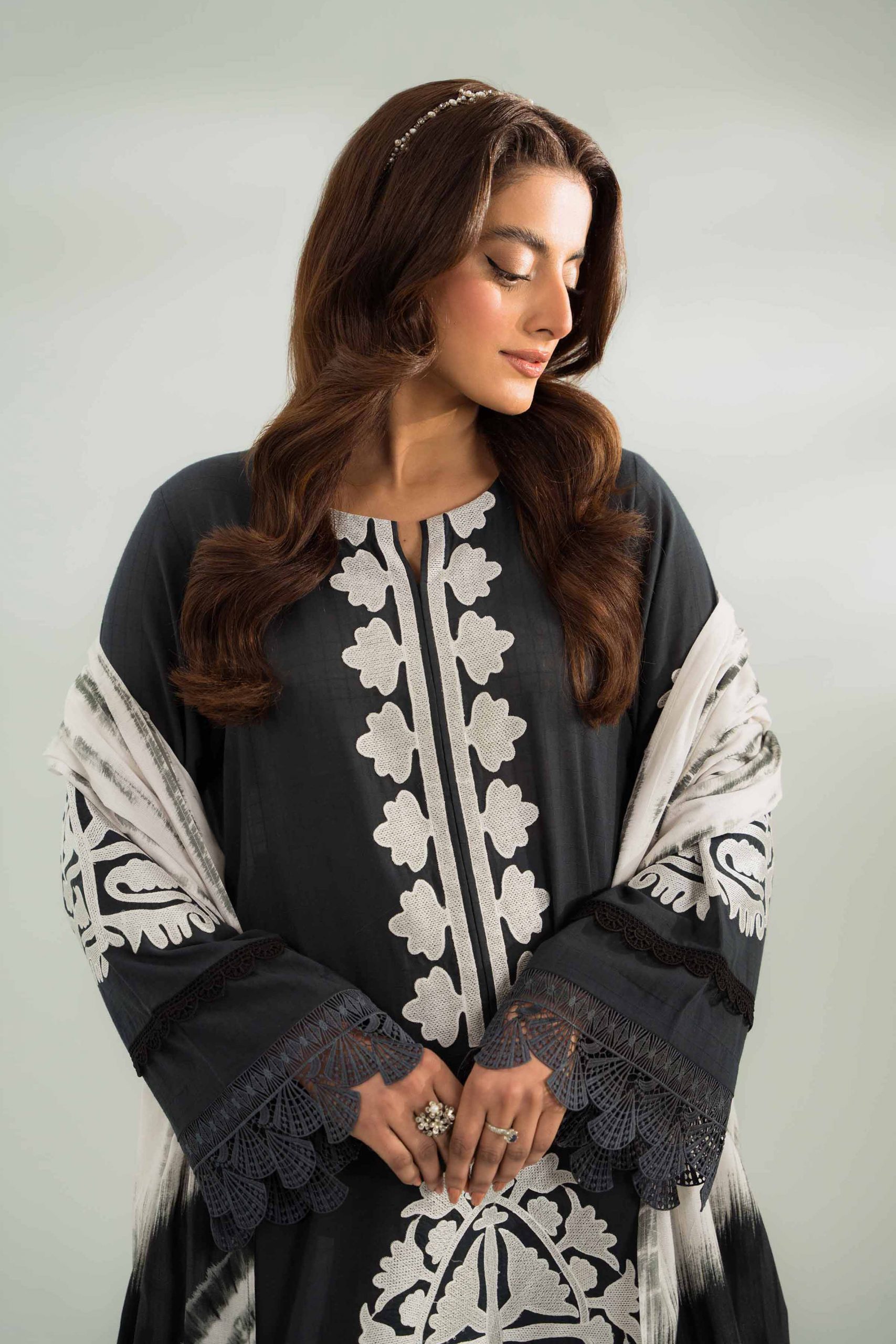 Textures And Flowers Prints Style Shirt with Dupatta and Trousers Nishat Linen 2024